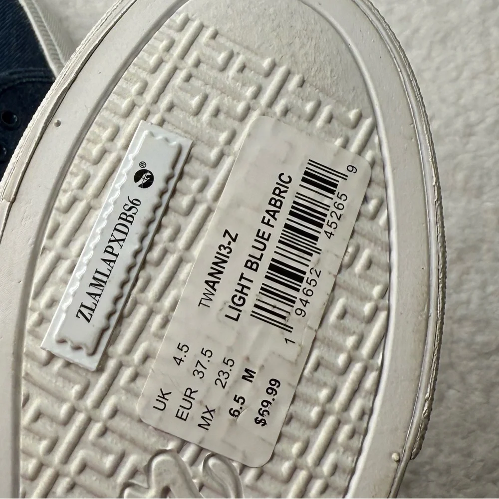 Tommy Hilfiger brand new